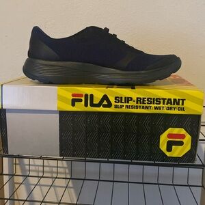 NWT Fila Work Nonslip Shoes